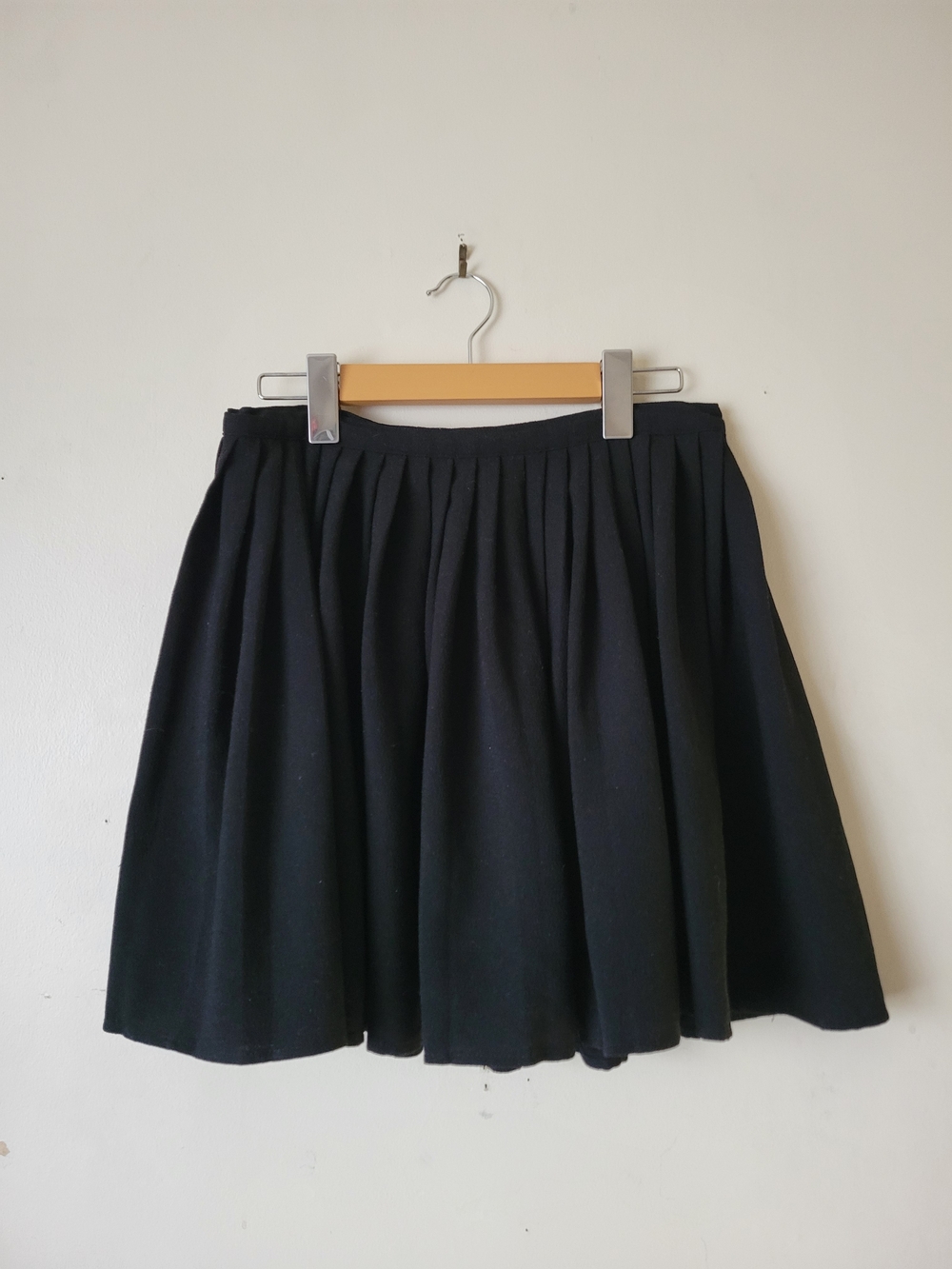 American Apparel Black Circle Skirt - Pleated Flared Silhouette